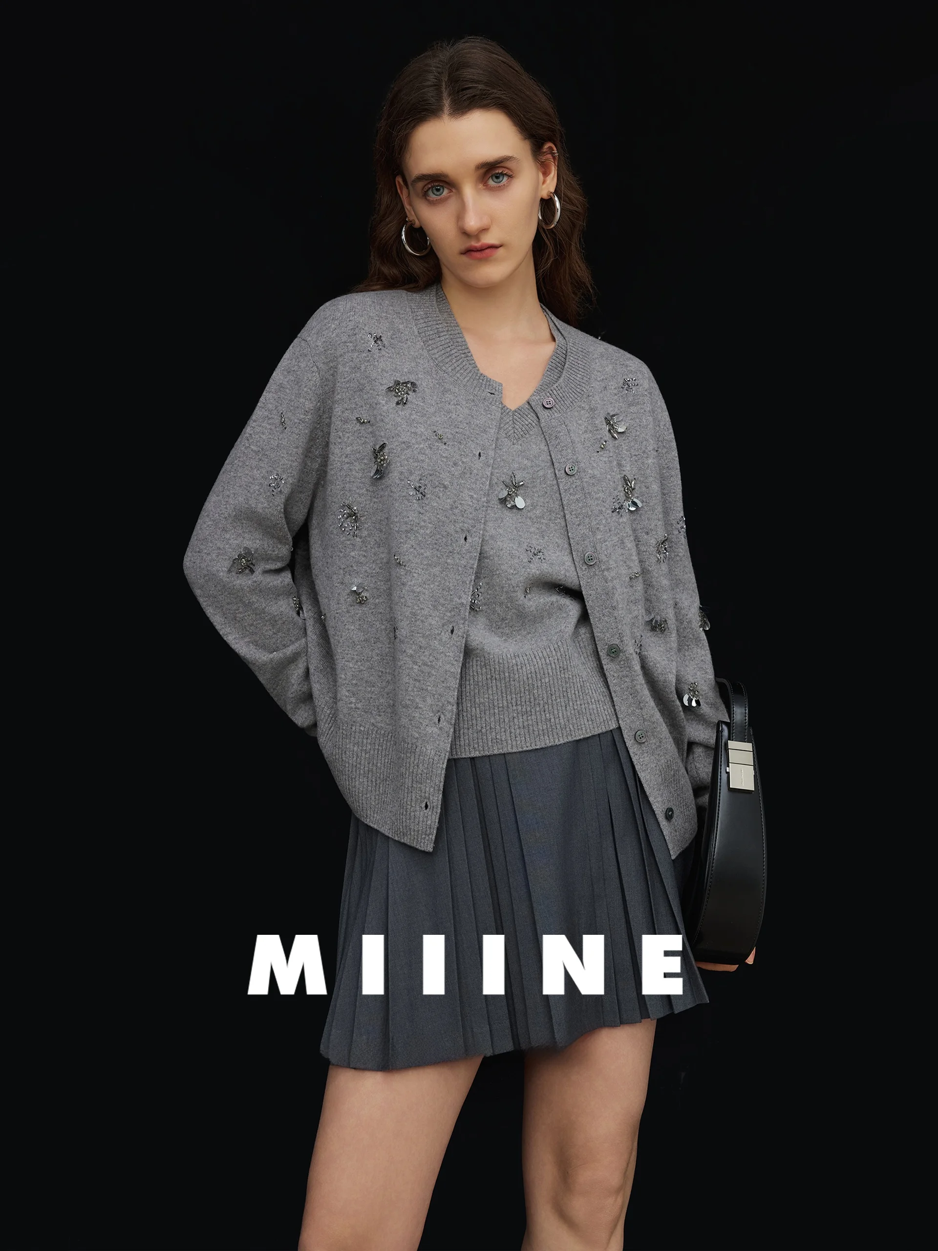 

Роскошный шерстяной кардиган ручной работы Miiine, длинный, приталенный, для повседневной носки, с круглым вырезом, на пуговицах, вязаный топ для женщин