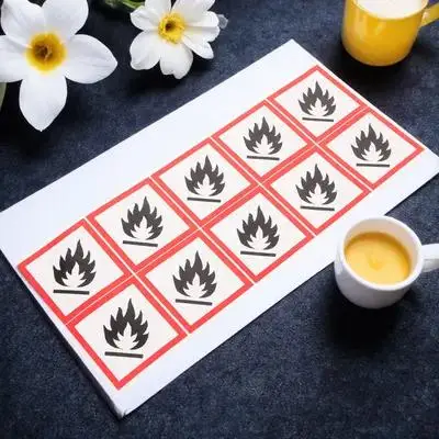 

Предупреждающая наклейка-стикер из ПВХ для тяжелых условий эксплуатации, 1 лист, для химических складов и рабочих площадок, напоминание о пожарной безопасности