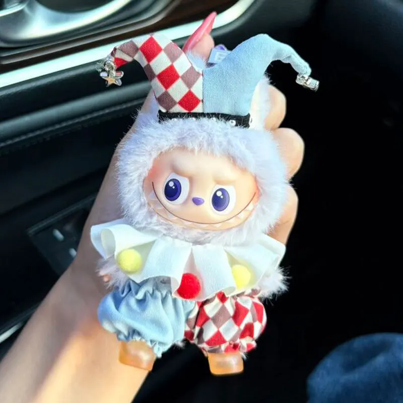 

Только одежда подходит для Labubu 4.0, хит продаж, креативный забавный комплект одежды с цирковым клоуном, изысканная милая личность