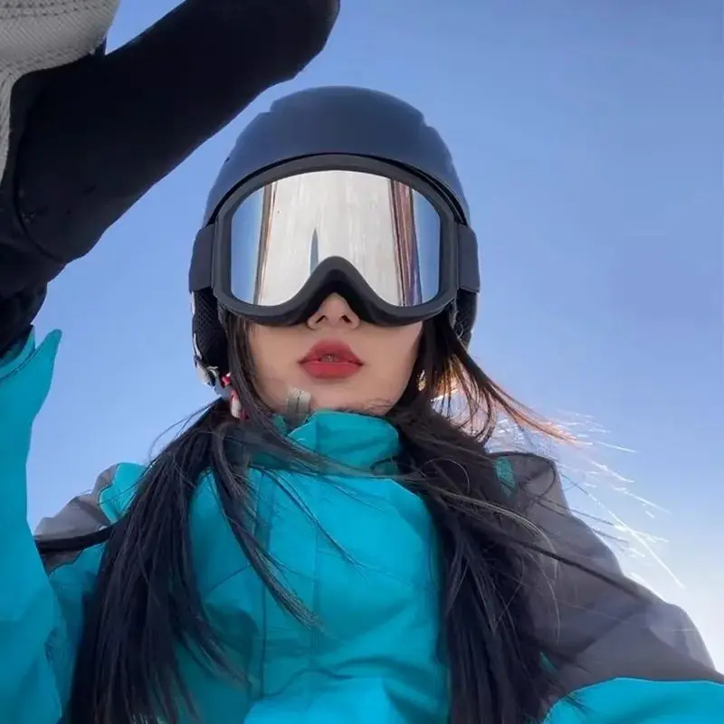 

Outdoor dopamine style hiking sunglasses, small face sunshade, UV resistant sunglasses, hiking soccer pattern sunshade glasses