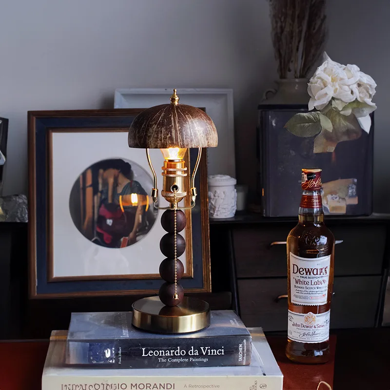 Lámpara de escritorio decorativa de cáscara de coco retro americana, estudio, dormitorio, cama y desayuno, bar, lámpara ambiental de cabecera, adorno medieval