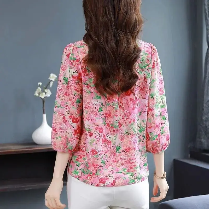 2024 New Summer Korean and Korean Fashion Blouses Loose Chiffon Three Quarter V-neck Printed Shirring Button Women\'s Shirt Top