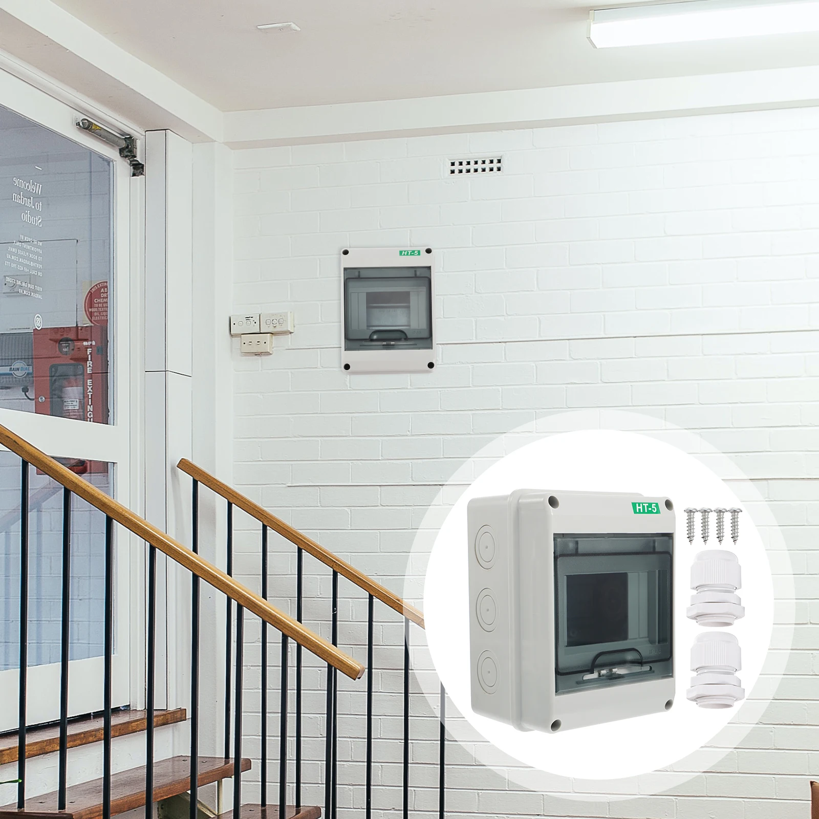 

Weatherproof Power Distribution Box 35MMDIN Track Light Grey PC Material Transparent Window Upper Lower Buckle Waterproof
