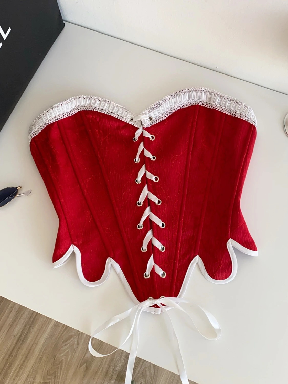 

Foamlina Women's Vintage Contast Color Strapless Bustier Top Sexy Sleeveless Tie-up Boned Tight Corset Asymmetrial Hem Crop Top