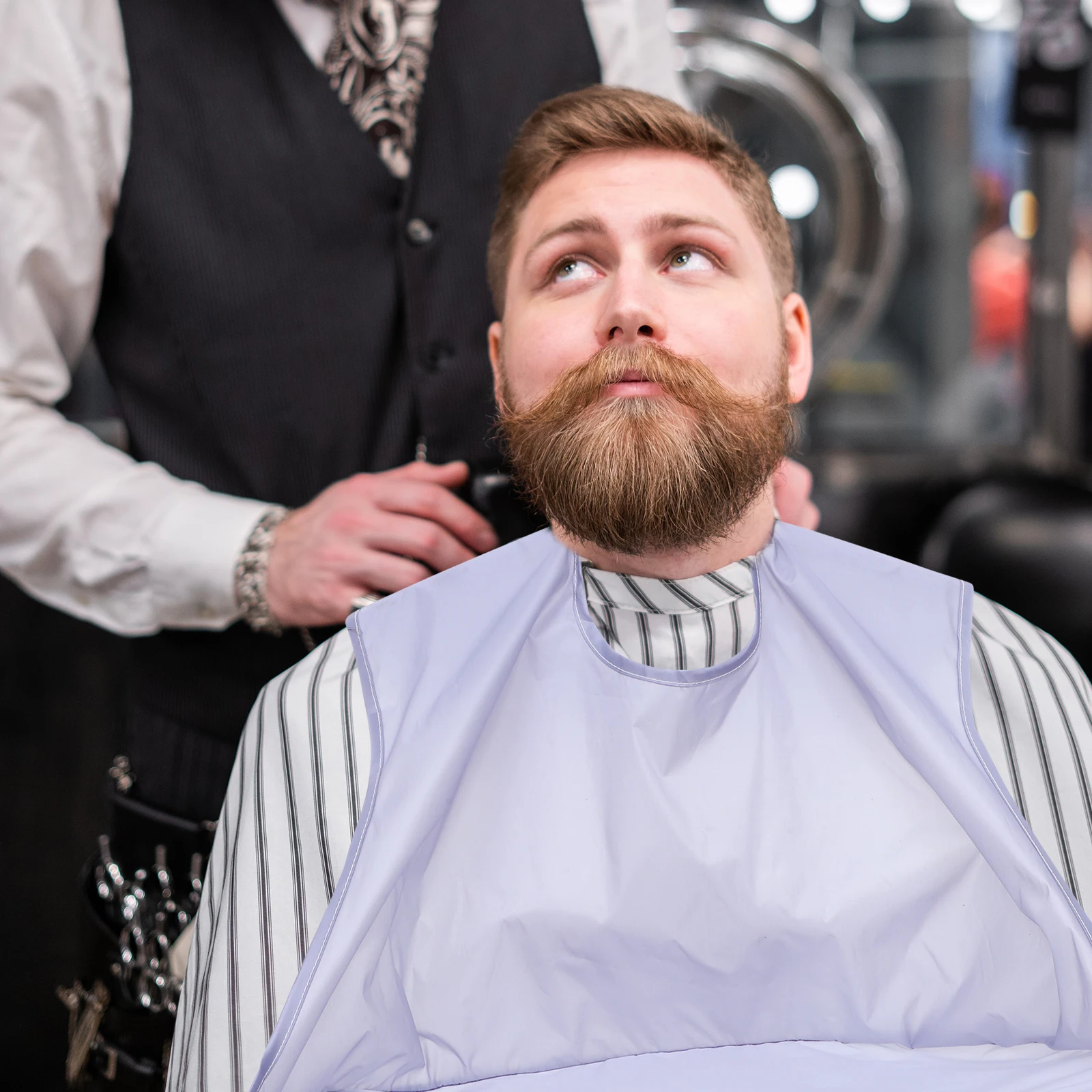 

Multipurpose Shaving Beard Apron Hair Catcher Waterproof Foldable Grey Polyester Razor Grooming Accessory for Men