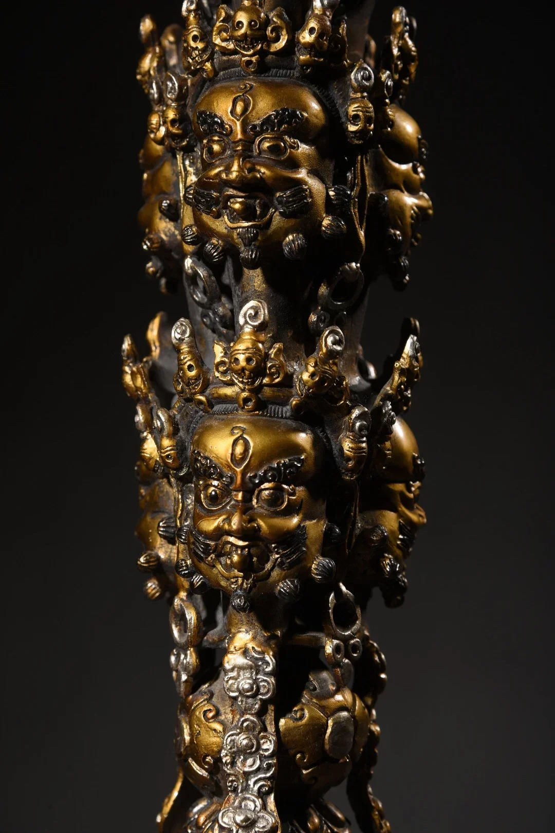 

24"Tibetan Temple Collection Old Bronze Painted Gilded Buddha Head Mahakala Skull Buddha Dorje Vajra Phurpa Worship Hall