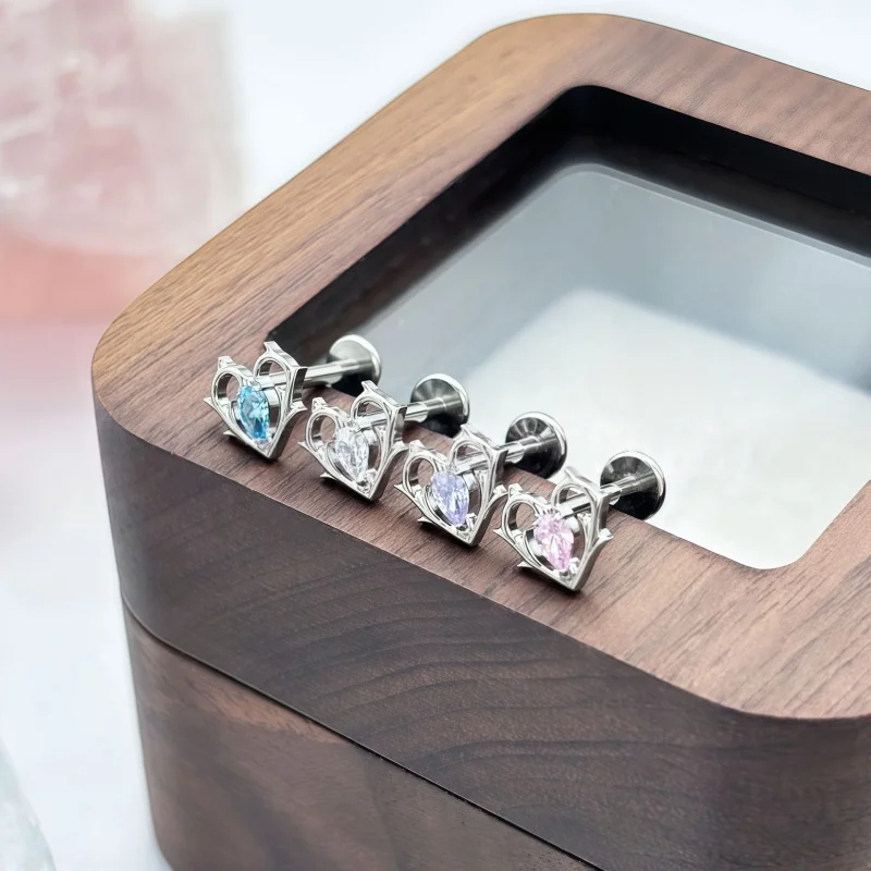 G23 Titanium Lip Piercing Stud Earring Heart Design Teardrop CZ Nose Stud Internal Thread Helix Cartilage Labret Jewelry