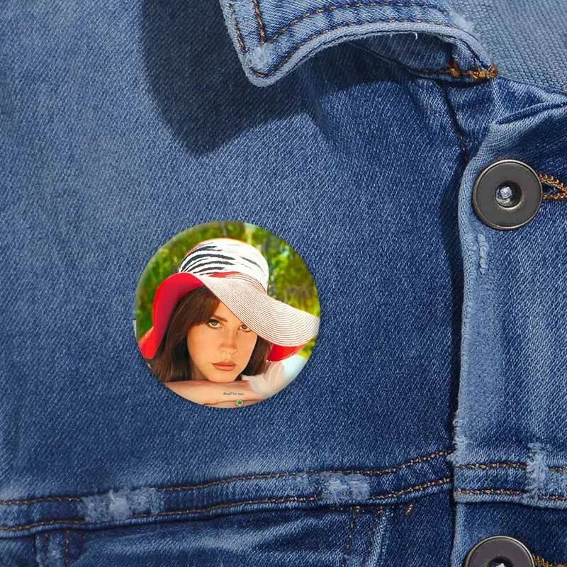 Pop Singer Lana Del Rey Enamel Pin Round Snap-in Button Brooch Pins Clothes Backpack Badge Accessories Fans Collectible Gifts