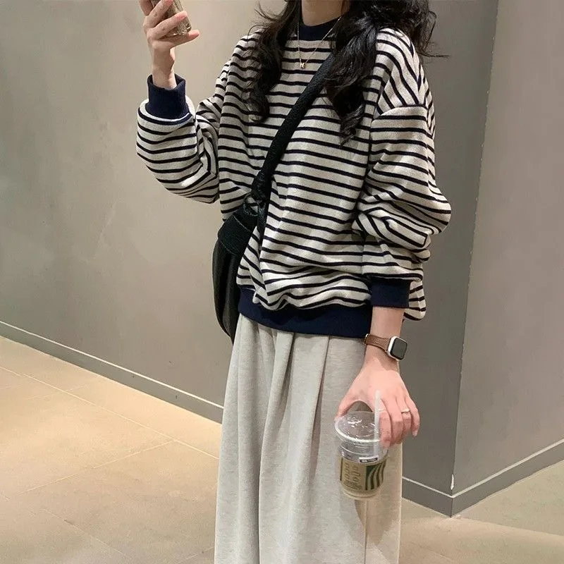 Deeply Korean autumn new red striped hoodie for women, lazy and high-end loose casual long-sleeved top.