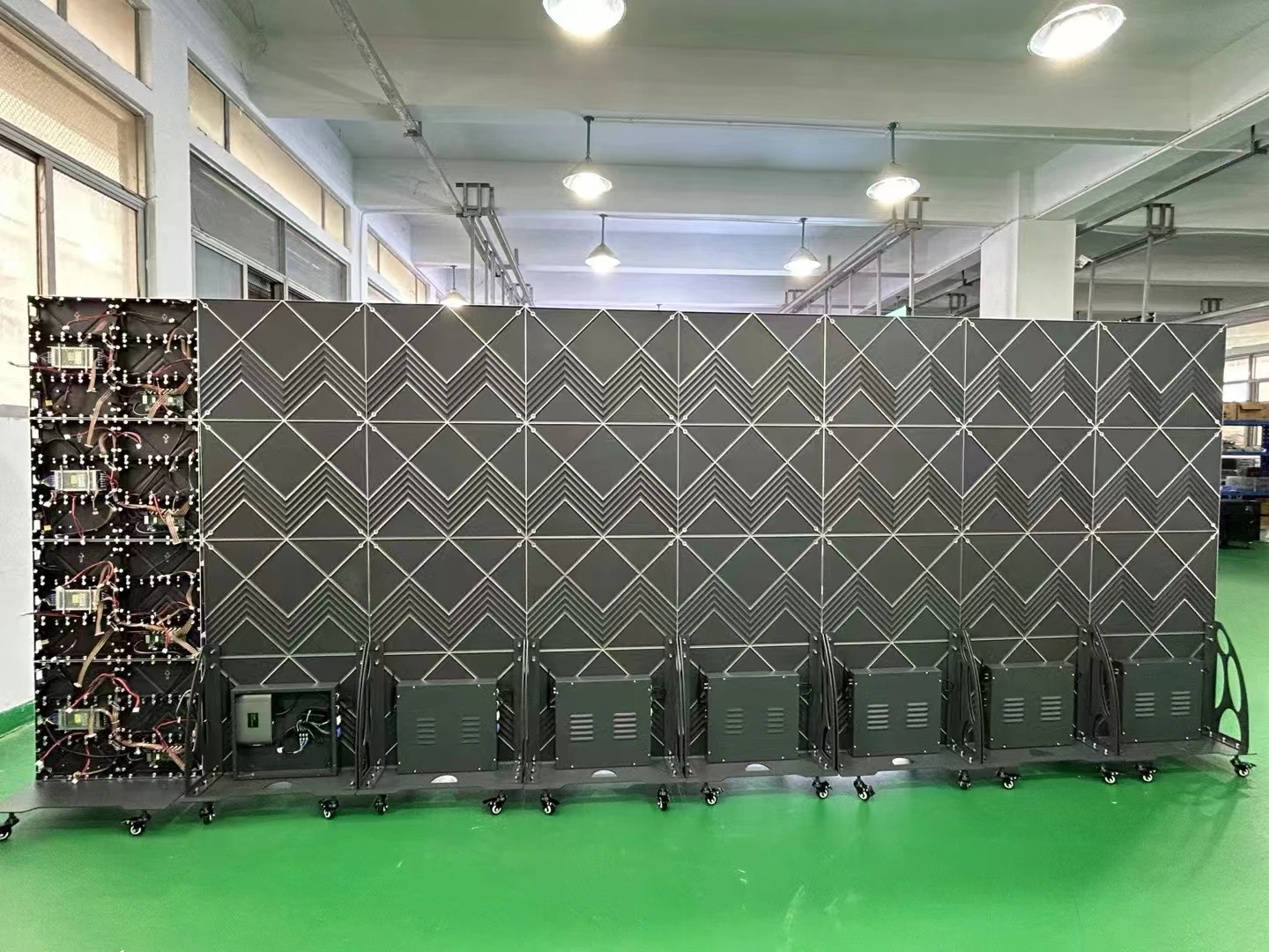 آلة للمطاعم ومراكز التسوق مصدر المصنع مباشرة HD داخلي رقيق قابل للطي شاشة LED للإعلان