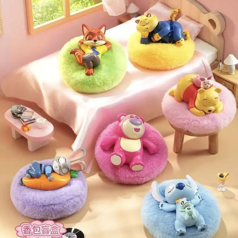 

Подлинная новая слепая коробка Disney серии Sunday, магнитная ароматерапия, игровая фигурка, милые настольные украшения, подарок на Хэллоуин.