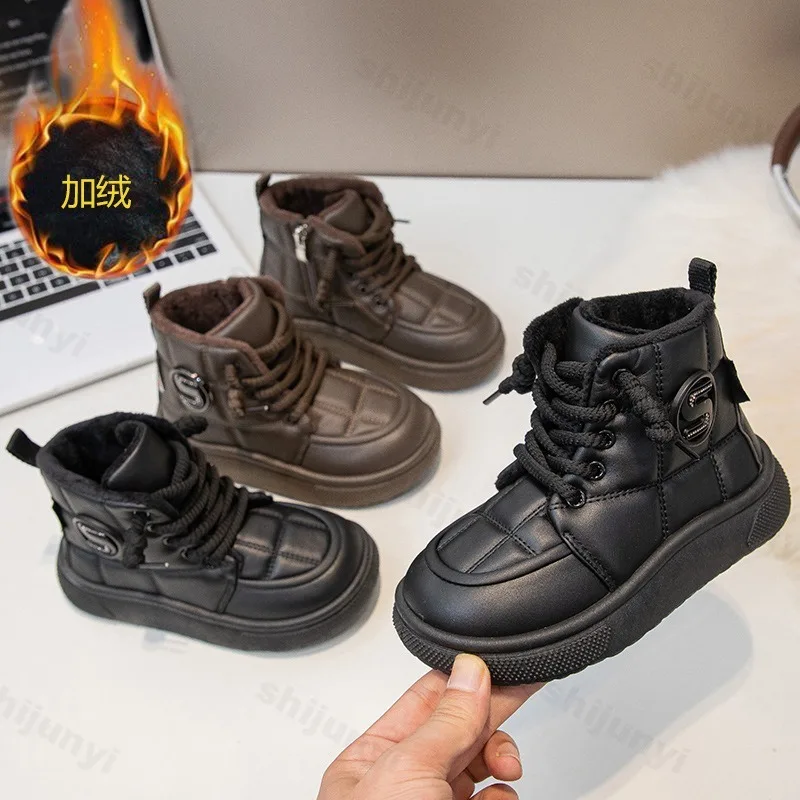 

Детские однотонные теплые плюшевые хлопковые ботинки с высоким берцем на толстой подошве, зимние модные универсальные удобные зимние ботинки на массивном каблуке для мальчиков 2023 г.