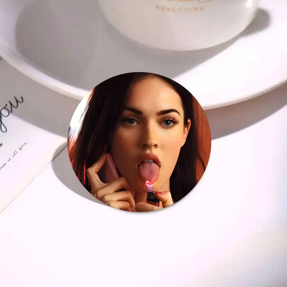 أفلام الرعب جينيفرز شارات الجسم شارة مستديرة صفيح عملة بروش الملابس على ظهره اكسسوارات التلبيب دبوس