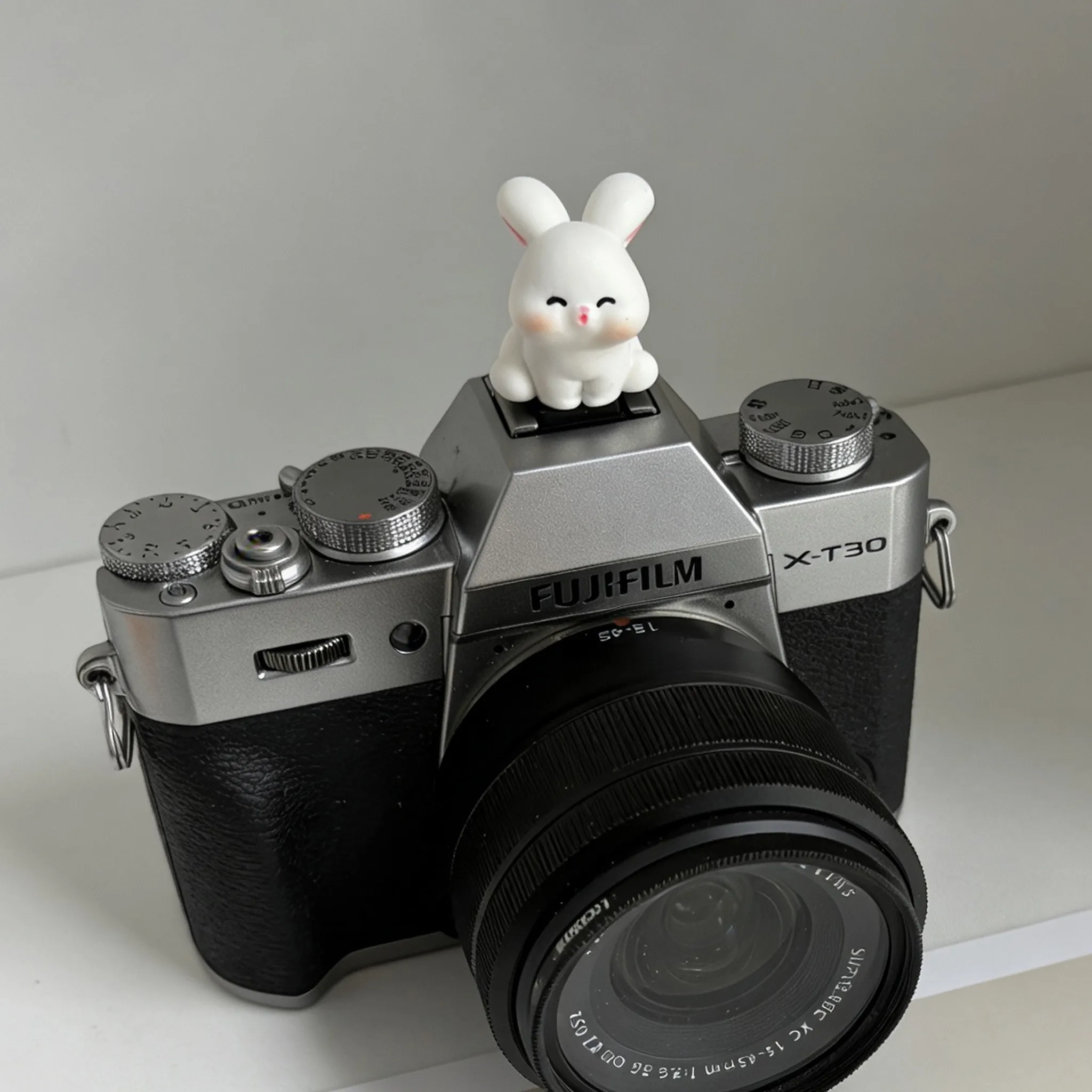 Cubierta Universal para Ranura de Flash con Diseño de Conejo para Cámaras Leica Q2 Q3 Fuji X100V X-T5 Sony ZV-1 ZV-E10 Canon EOS R5 Nikon Z5, Accesorios para Cámara