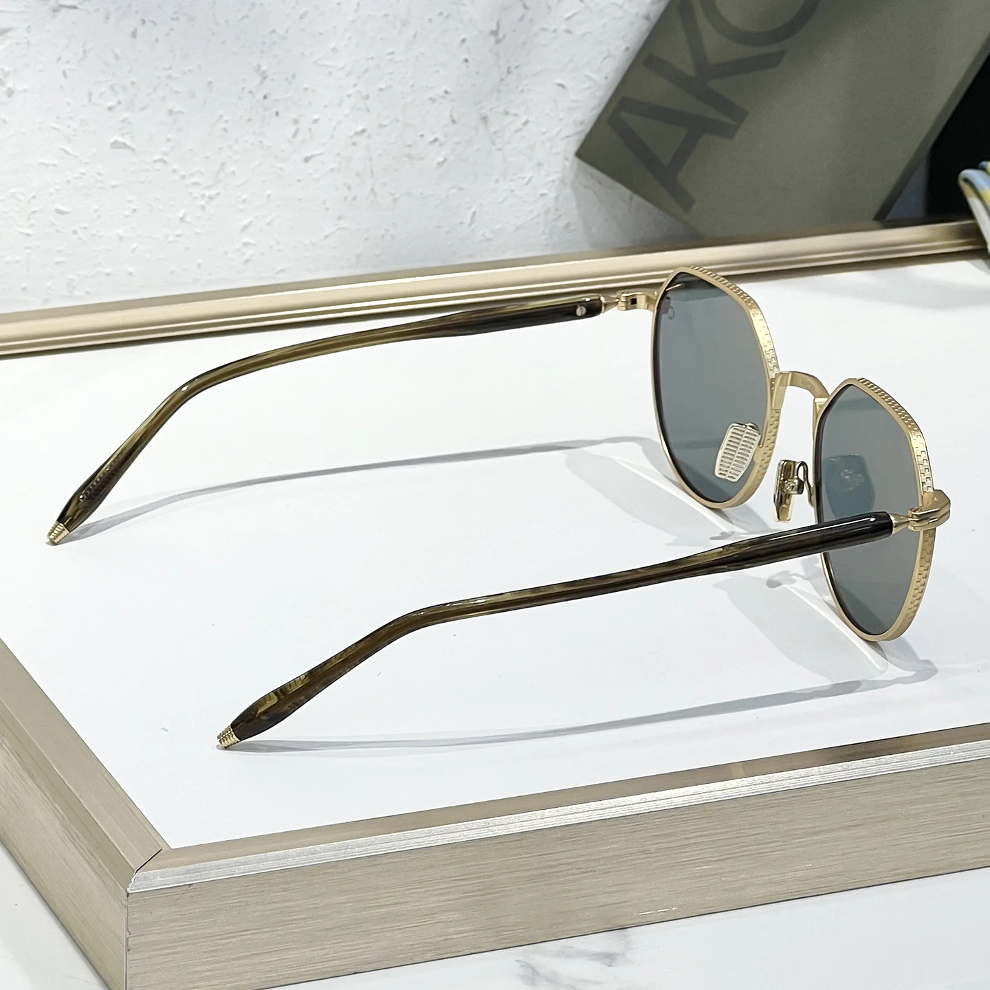 THEMIS AKS 522 الفاخرة الأعلى الحرفية اليابانية البيضاوي الأعمال عارضة الرجال النظارات الشمسية عطلة واقية من الشمس النساء النظارات الشمسية