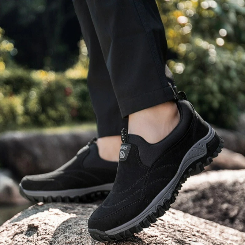 

Men's Sneakers Slip on Running Shoes Non-Slip Soft Plus Size Men Loafers Outdoor Hiking Casual Shoes Breathable Suede Men Shoes