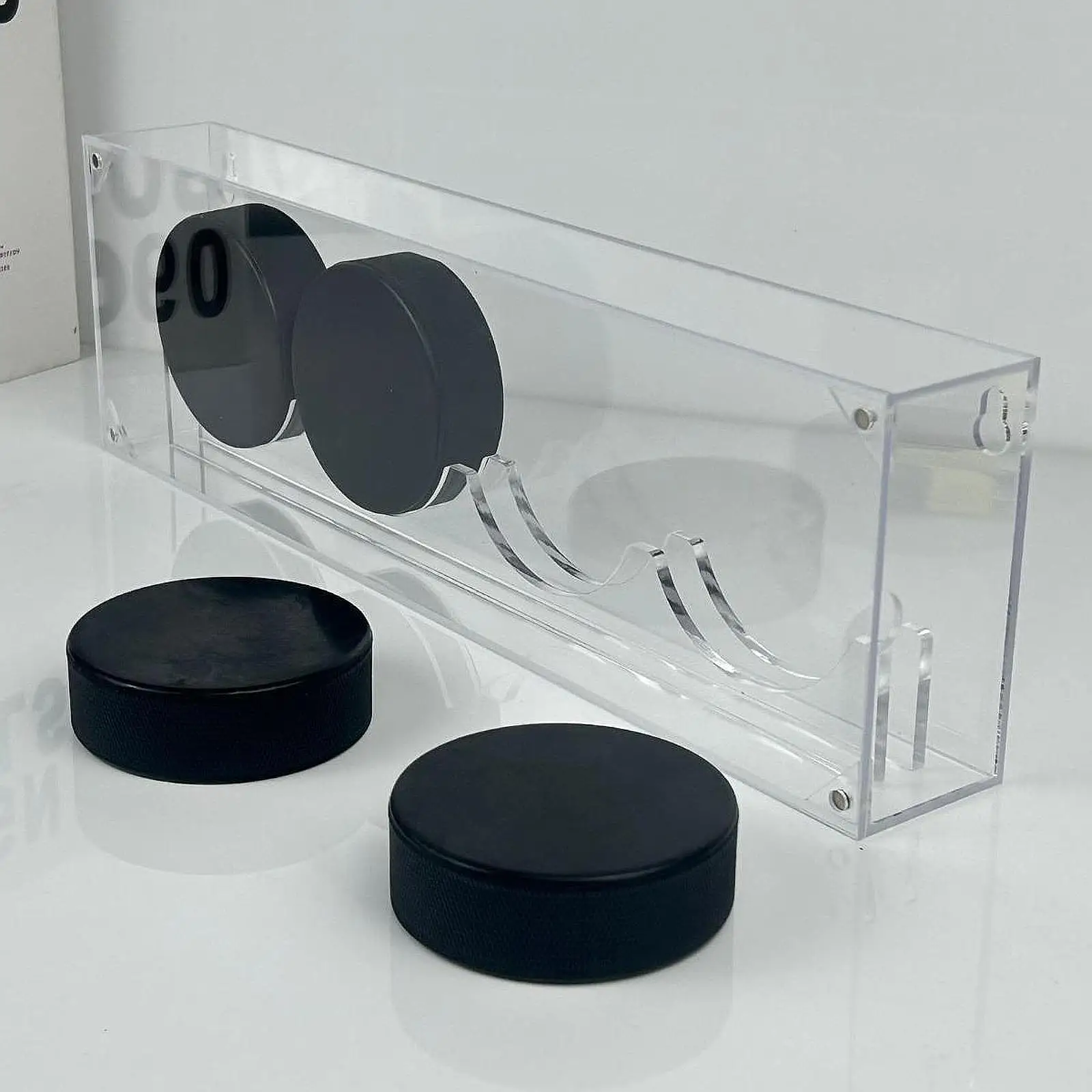 

4 Positions Hockey Puck Display Case Acrylic Showcasing Clear Storage Box