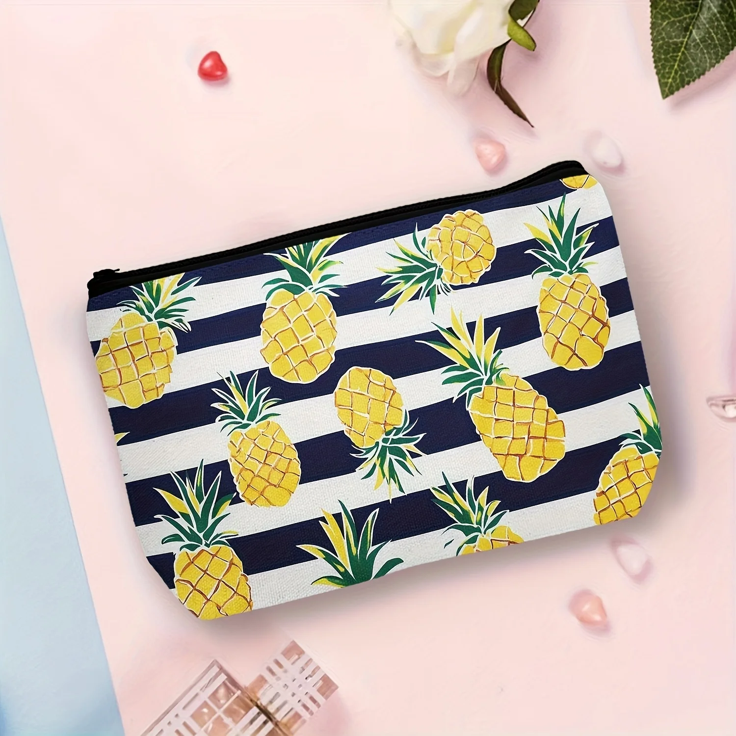 Un sac de maquillage en forme d'ananas de dessin animé – jolie pochette multifonctionnelle à fermeture éclair pour femmes, sac de rangement de bijoux