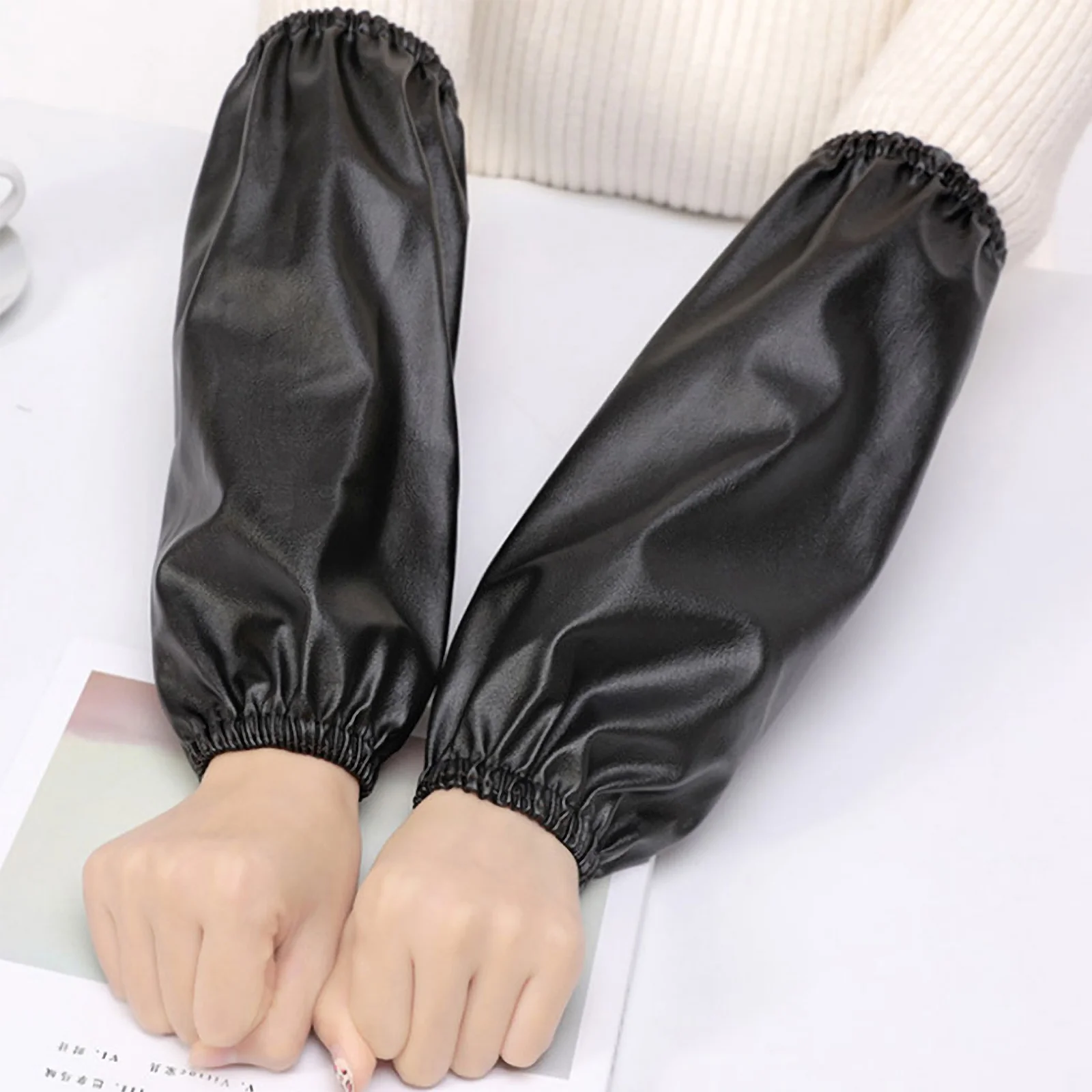 

2 Pairs Waterproof Sleeve Protectors Clothing Composite Cooking Oversleeves Black Pvc