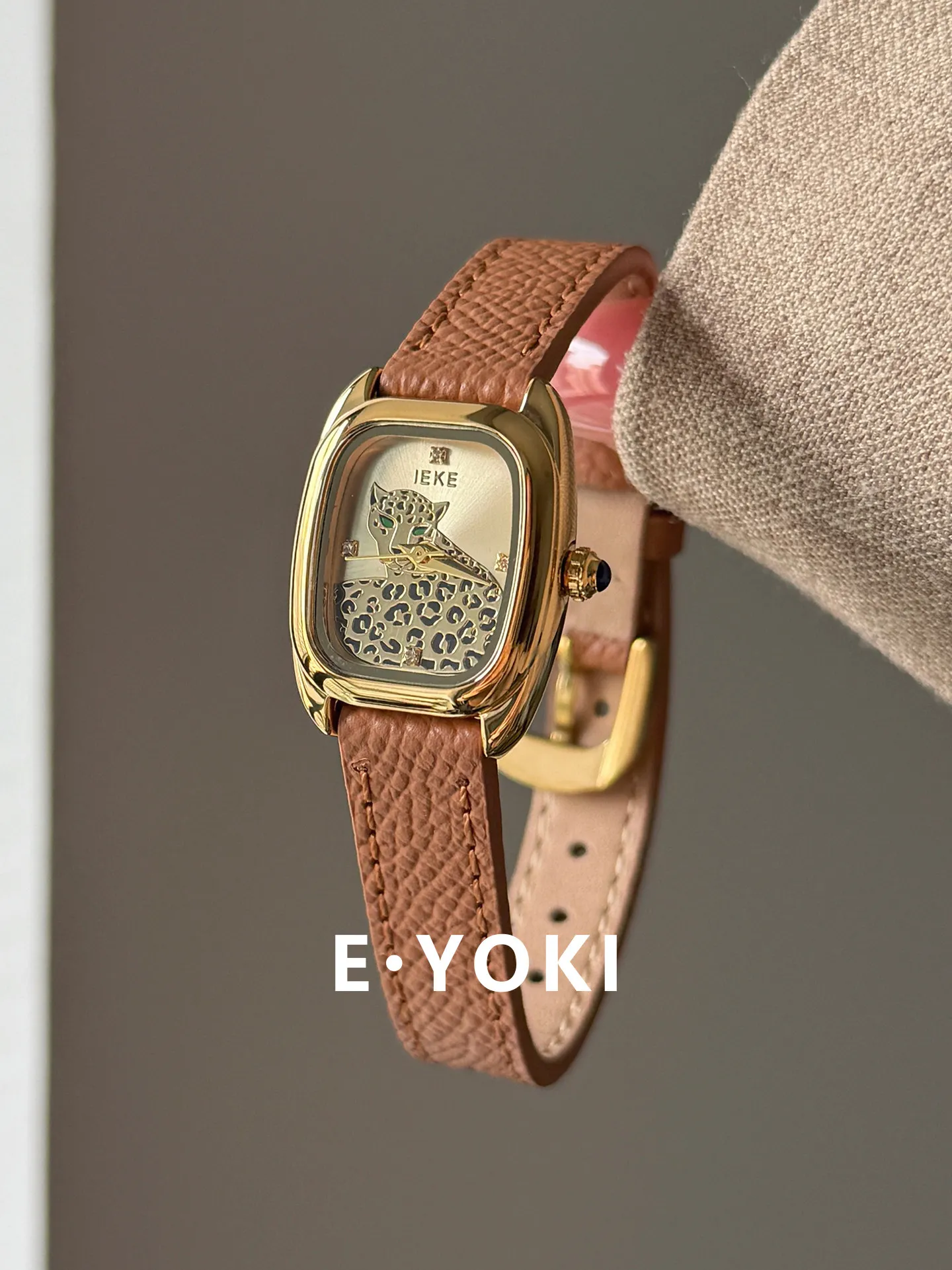 

New Gold-Tone Leather Strap Women'S Luxury Quartz Watch High-Quality Timepiece, Luxurious Women'S Watch, Premium Selected Watch.