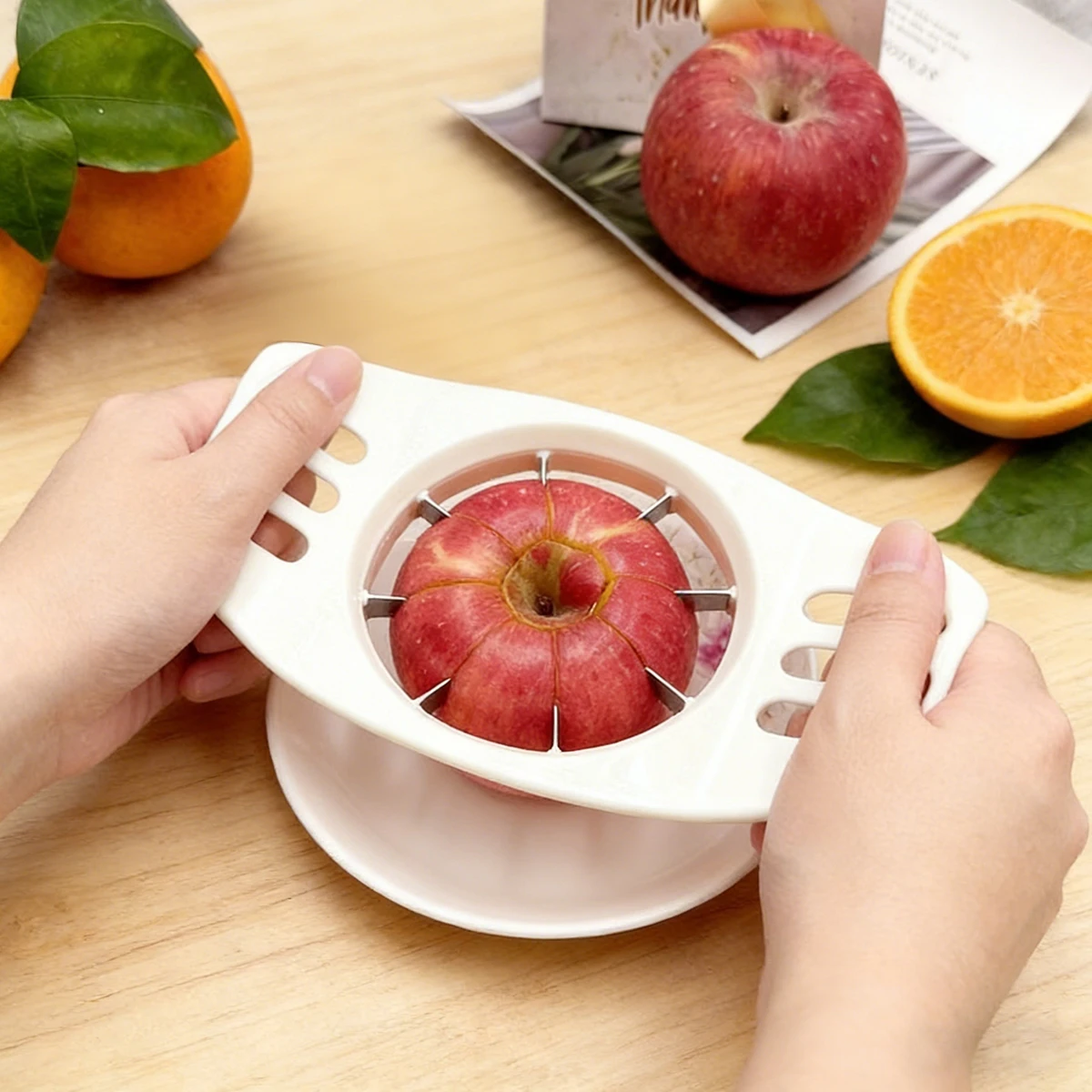 Apple corer, food-grade stainless steel blade, sturdy and ergonomically designed handle, easy to use, sharp and durable - view 2