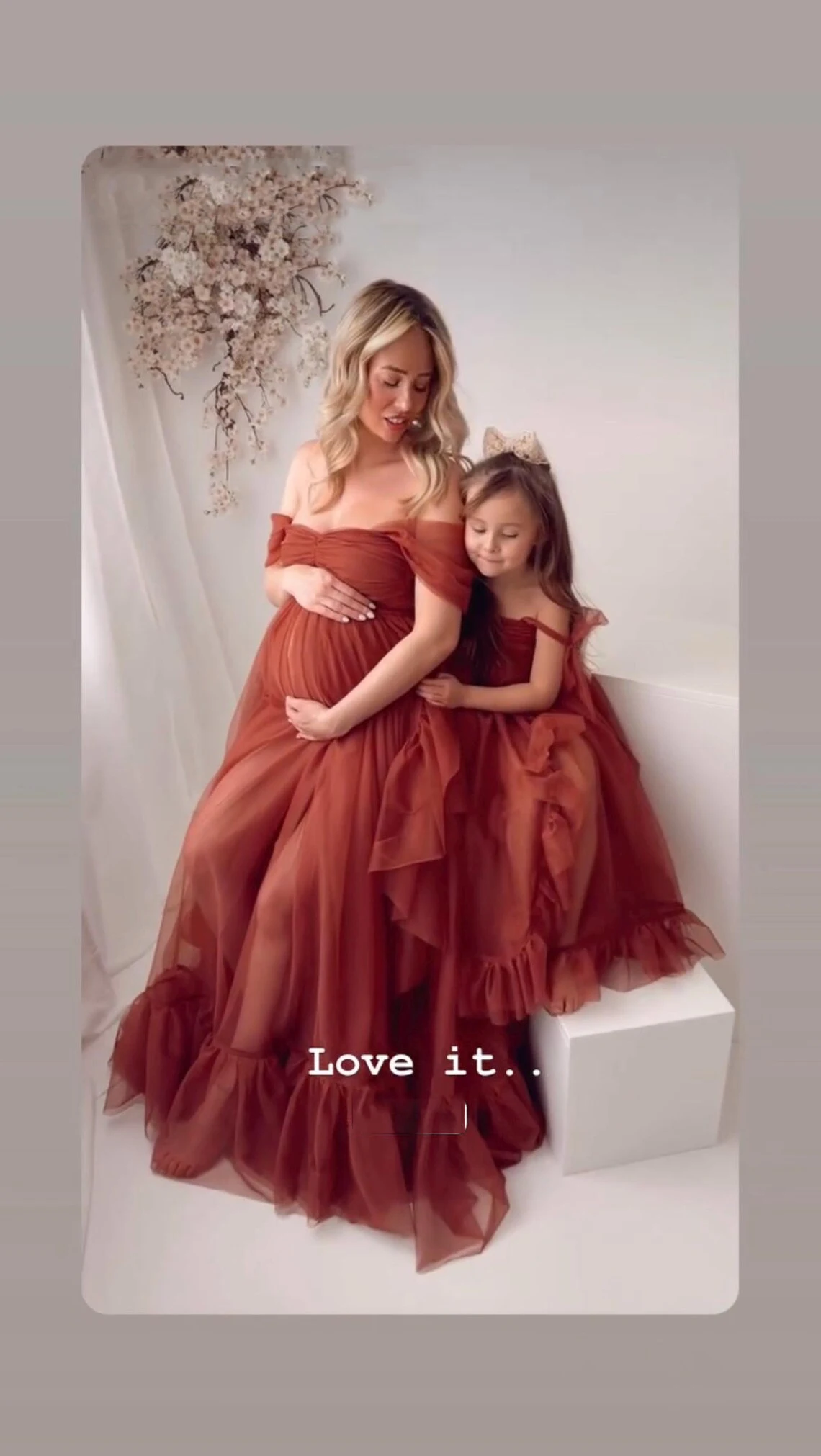 

Платья для мамы и дочки в стиле бохо для фотосессий, нарядные одинаковые платья для матери и дочки, шоколадное тюлевое платье для беременных