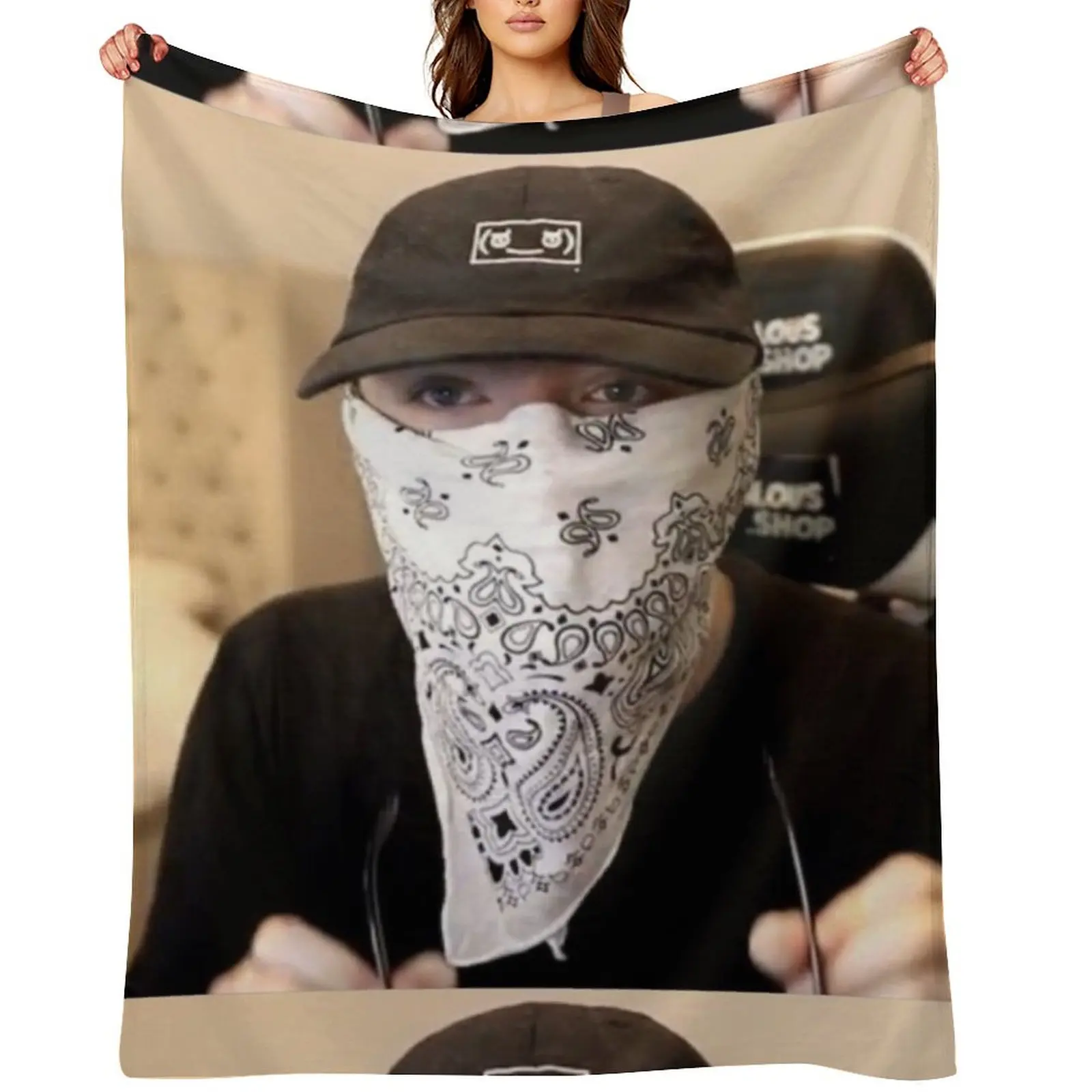 

Memeulous Eye Reveal Throw Blanket Retros warm for winter manga blankets and throws Blankets