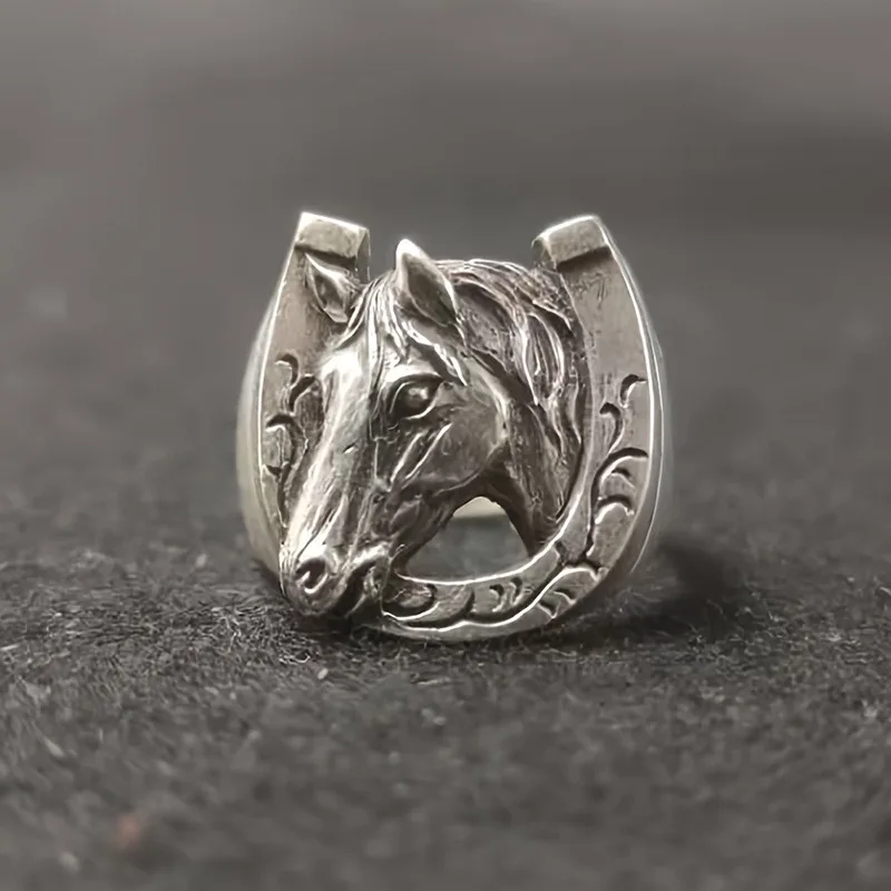 Unisex Retro Horse Zodiac Ring, Horseshoe & Horsehead Design, Tang Grass Carving, Unique Niche Fashion Finger Ornament
