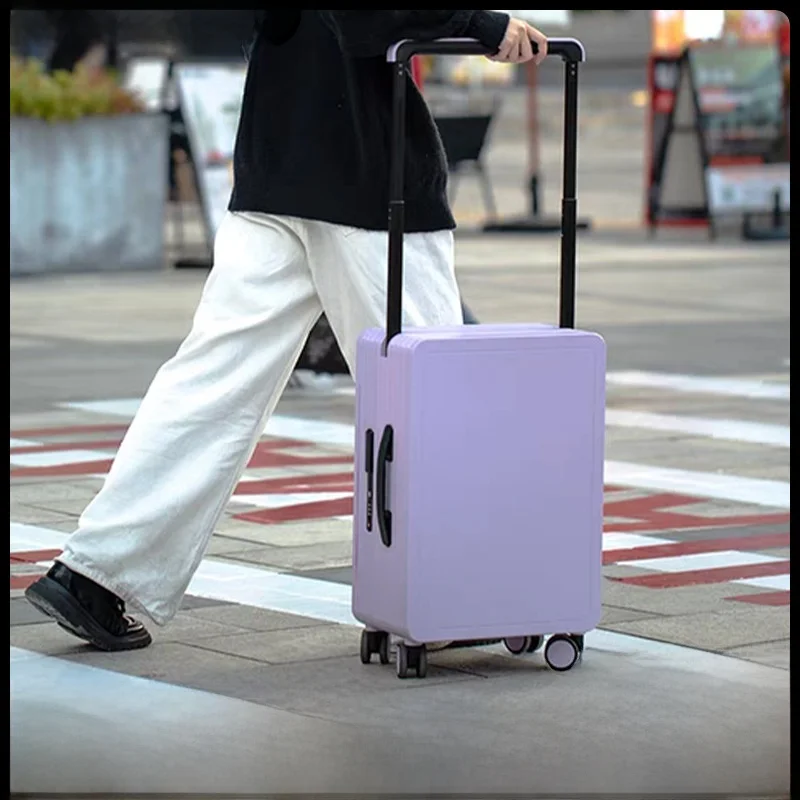 Small 20-Inch Che-I…