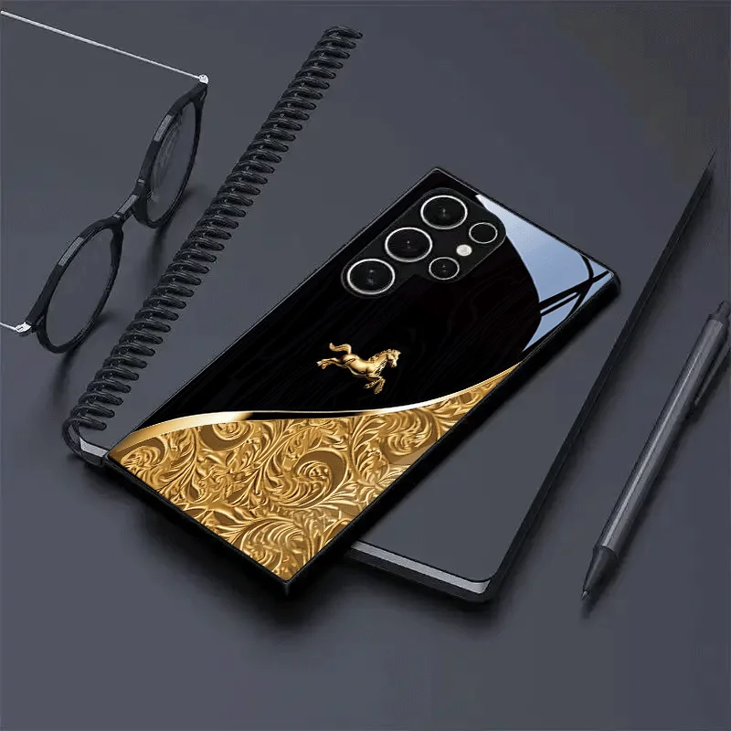 Black wood-grain gold horse pattern TPU glass phone case, suitable for Samsung S26/S25/S24/S23/S22/S21/S20 and other models.