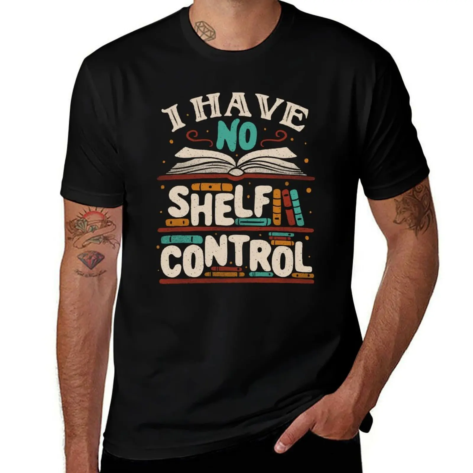 Camiseta I Have no Shelf Control de Tobe Fonseca com design gráfico simples