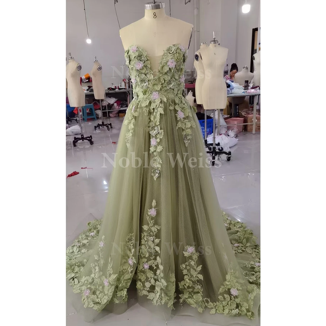 Strapless Quinceanera Dresses with Train Applique Tulle Sweet 16 Dresses 3D Flower Puffy Quinceañera Dress Customized image 6