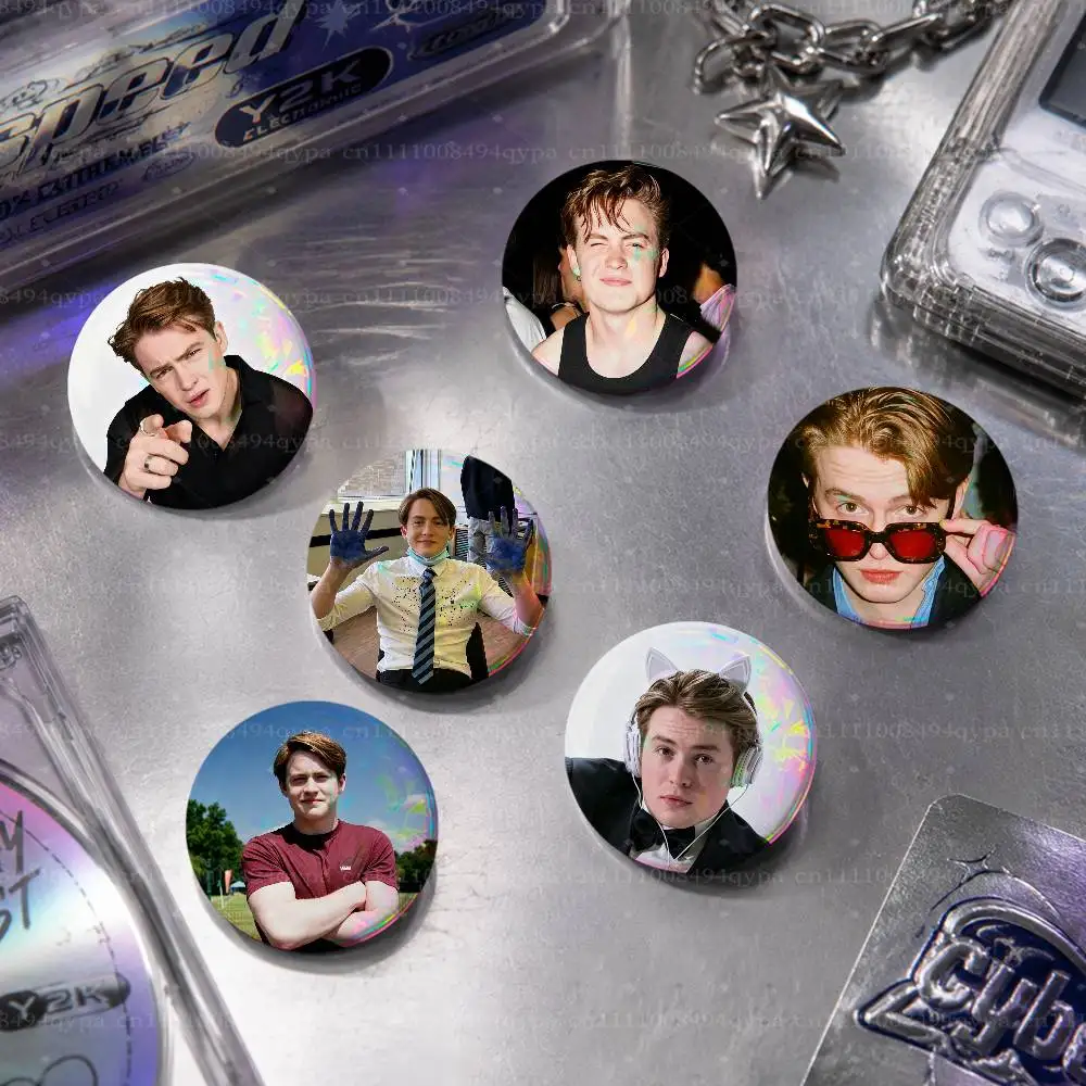K-Kit Connor Pin Buttons Round Badge for Clothes Bags Hats Pins Accessories Backpacks Tote Bags Outfit Decor