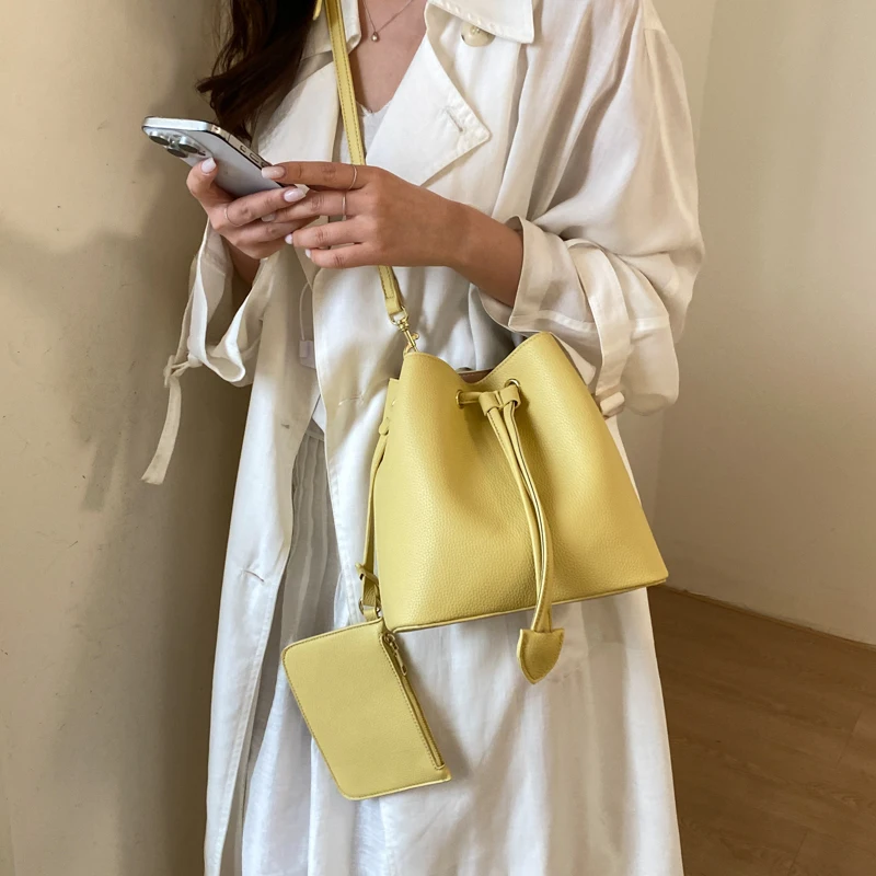 

Drawstring Crossbody Bag For Women Fashion Underarm Commuting Handbag Black Pu Leather Bag Designer Bucket Shoulder Bag