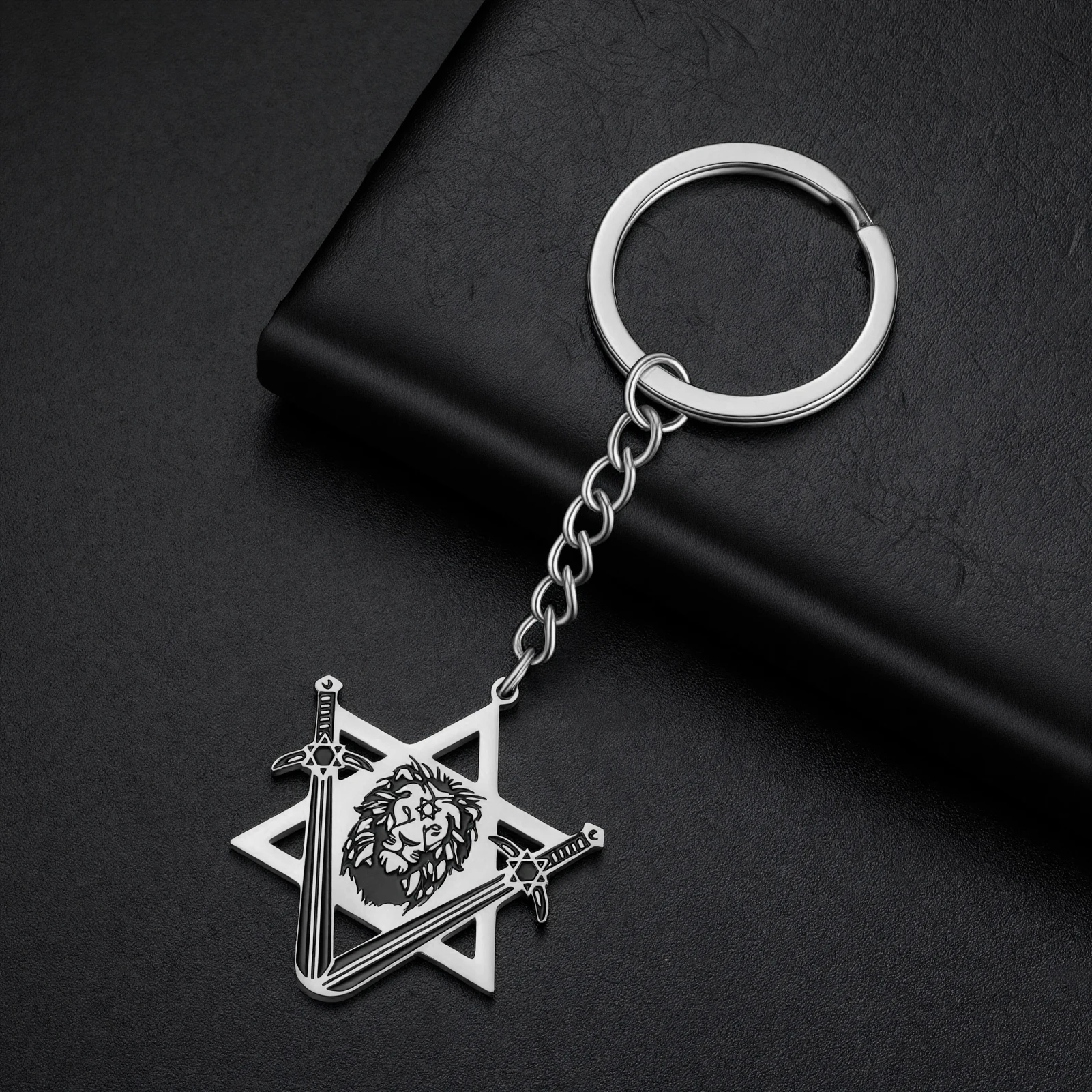 LIKGREAT Punk Lion Head Keychain Star of David Hexagram Wicca Protection Amulet Stainless Steel Jewelry Gift for Men Women
