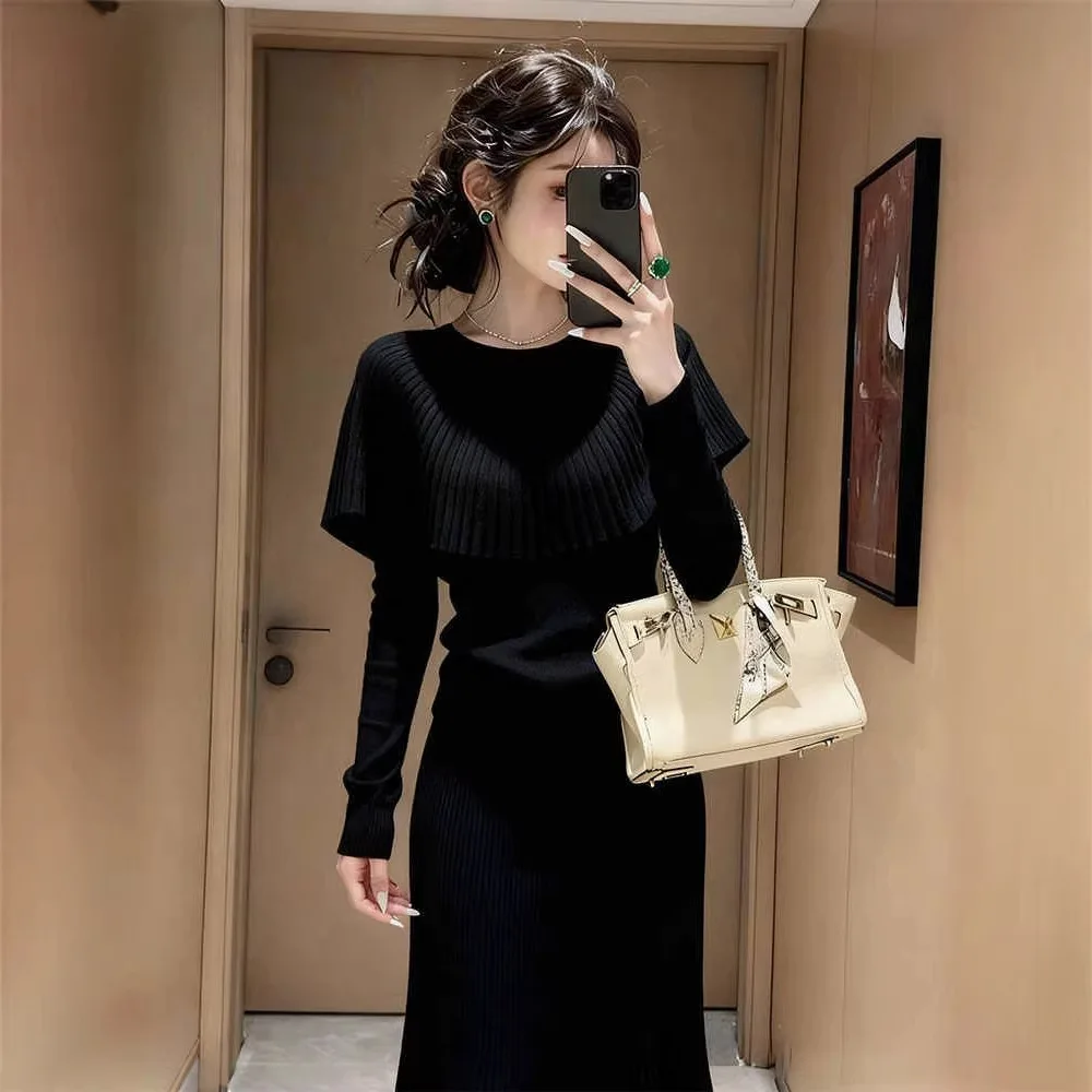Elegant Black Cloak Style Knitted Sweater Women's Inner Wear Design Sensation Autumn Winter New Arrival French Style Knitwear