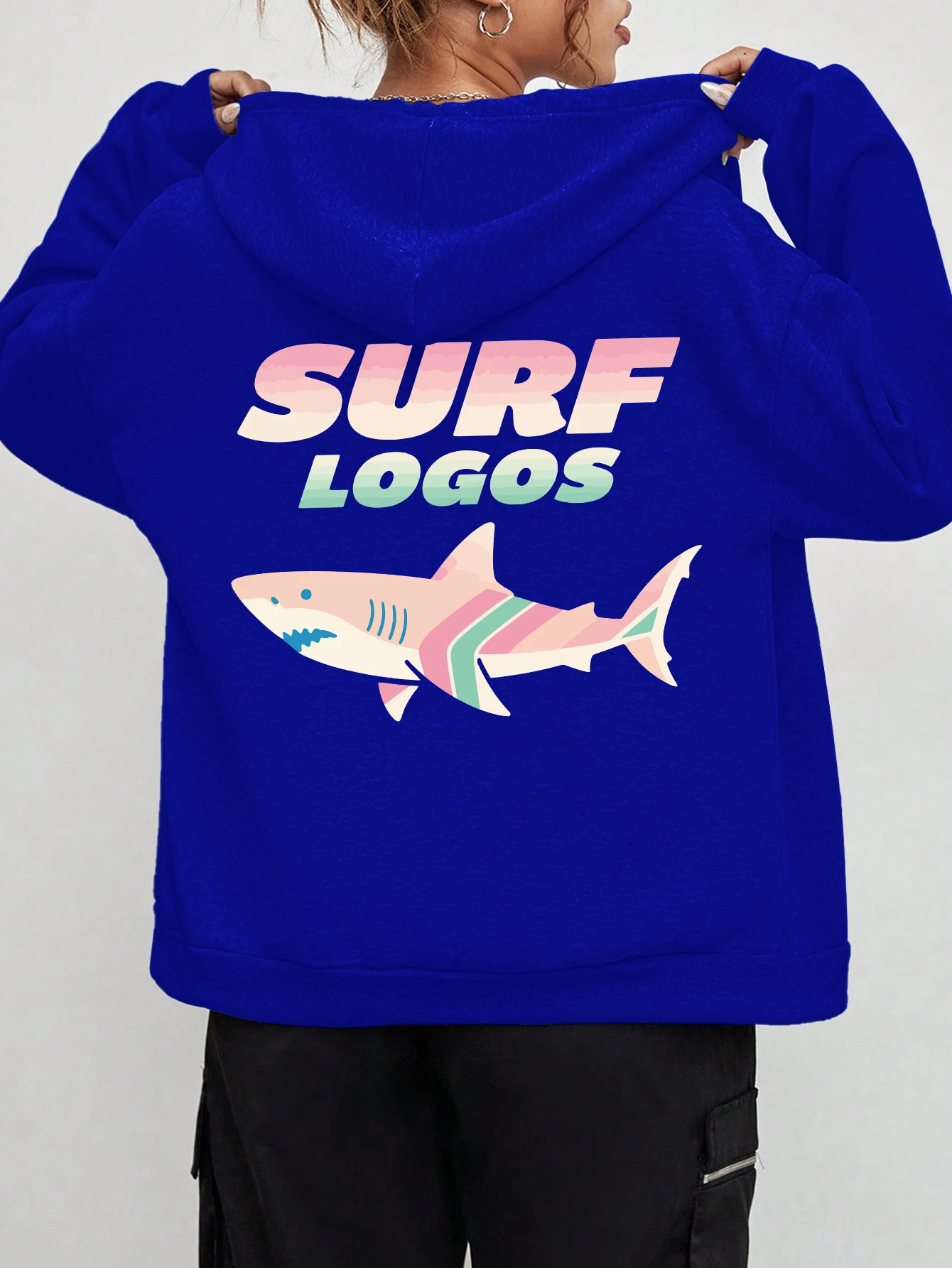 Π’ΠΎΠ»ΡΡΠΎΠ²ΠΊΠ° Π½Π° ΠΌΠΎΠ»Π½ΠΈΠΈ Ρ Π»ΠΎΠ³ΠΎΡΠΈΠΏΠΎΠΌ ΡΠ΅ΡΡΠΈΠ½Π³Π°, ΠΏΡΠΈΠ½ΡΠΎΠΌ Π°ΠΊΡΠ»Ρ ΠΈ ΠΎΠΊΠ΅Π°Π½Π°, ΠΆΠ΅Π½ΡΠΊΠ°Ρ ΠΌΠΎΠ΄Π½Π°Ρ ΡΠ»ΠΈΡΠΎΠ²Π°Ρ ΡΠΎΠ»ΡΡΠΎΠ²ΠΊΠ°, ΠΎΡΠ΅Π½Π½ΡΡ ΠΌΡΠ³ΠΊΠ°Ρ ΡΠΏΠΎΡΡΠΈΠ²Π½Π°Ρ ΠΎΠ΄Π΅ΠΆΠ΄Π°, ΠΆΠ΅Π½ΡΠΊΠ°Ρ ΠΏΠΎΠ²ΡΠ΅Π΄Π½Π΅Π²Π½Π°Ρ ΠΎΠ΄Π΅ΠΆΠ΄Π° Ρ ΠΊΠ°ΡΠΌΠ°Π½Π°ΠΌΠΈ Π’ΠΎΠ»ΡΡΠΎΠ²ΠΊΠ° Π½Π° ΠΌΠΎΠ»Π½ΠΈΠΈ Ρ Π»ΠΎΠ³ΠΎΡΠΈΠΏΠΎΠΌ ΡΠ΅ΡΡΠΈΠ½Π³Π°, ΠΏΡΠΈΠ½ΡΠΎΠΌ Π°ΠΊΡΠ»Ρ ΠΈ ΠΎΠΊΠ΅Π°Π½Π°, ΠΆΠ΅Π½ΡΠΊΠ°Ρ ΠΌΠΎΠ΄Π½Π°Ρ ΡΠ»ΠΈΡΠΎΠ²Π°Ρ ΡΠΎΠ»ΡΡΠΎΠ²ΠΊΠ°, ΠΎΡΠ΅Π½Π½ΡΡ ΠΌΡΠ³ΠΊΠ°Ρ ΡΠΏΠΎΡΡΠΈΠ²Π½Π°Ρ ΠΎΠ΄Π΅ΠΆΠ΄Π°, ΠΆΠ΅Π½ΡΠΊΠ°Ρ ΠΏΠΎΠ²ΡΠ΅Π΄Π½Π΅Π²Π½Π°Ρ ΠΎΠ΄Π΅ΠΆΠ΄Π° Ρ ΠΊΠ°ΡΠΌΠ°Π½Π°ΠΌΠΈ