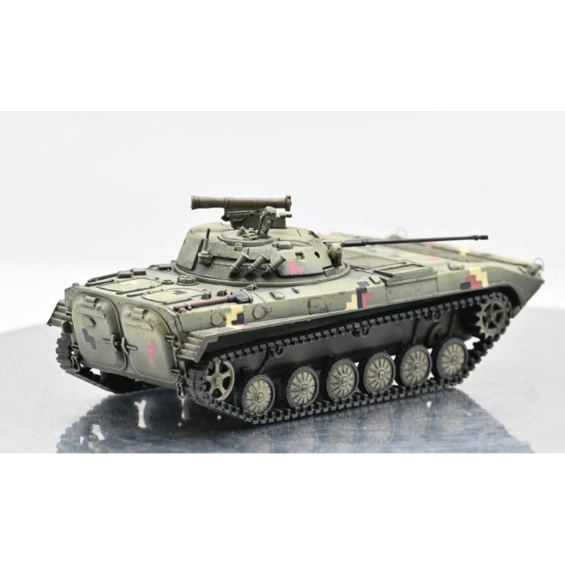 1:72 Scale Plastic Ukrainian BMP2 Tank Model 72304 Militarized Combat Track Type Classics Adult Gifts Souvenir Static Display