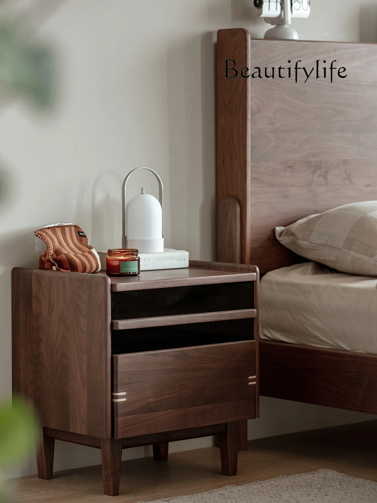 Black Walnut Solid Wood Bedside Cabinet Bedroom Bedside Modern Minimalist Small Bedside Storage Storage Cabinet