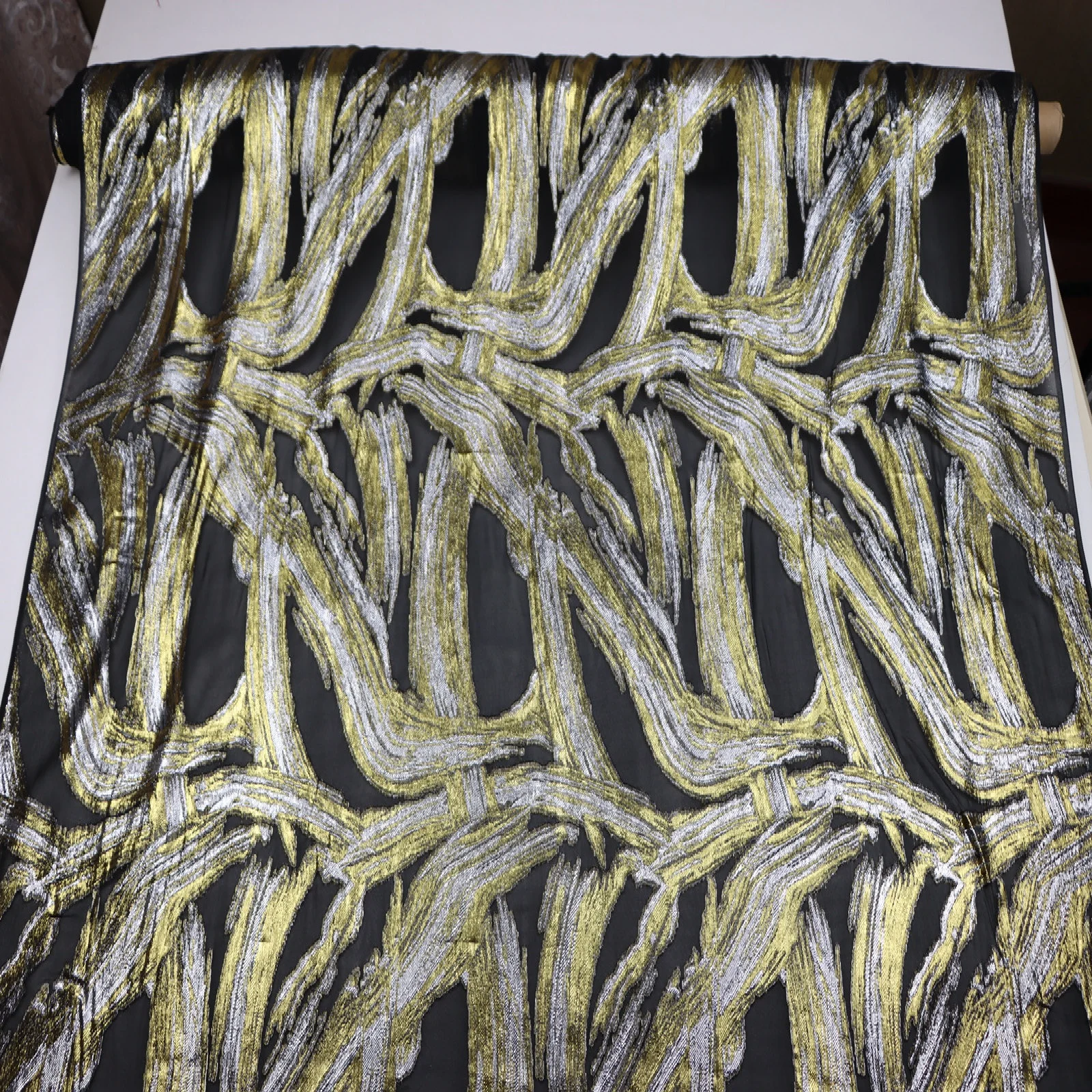 Beautiful Sexy Good Material High Quality Silk Metallic Fabric Lurex Gold Silver for Cloth Shirt Costume Apparel