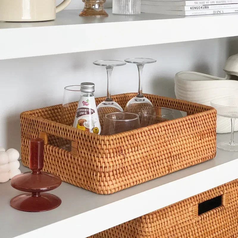 Hand-wovens laundry Storage Baskets Vietnam Autumn Rattan Plaited Storage Basket Handmade Weaved Storage Large Frame with Lid