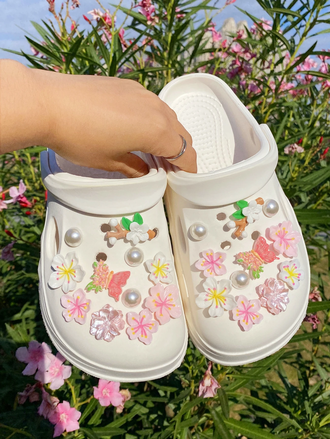 22 pink butterfly, large pink flower, small pink flower, large white flower and small white flower shoe buckle DIY decorations,