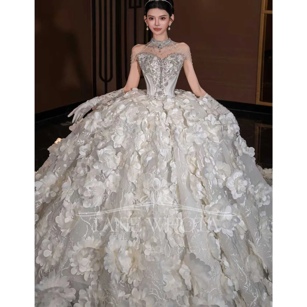 Vestido de novia sexy con escote en forma de corazón, sin mangas, con apliques de lentejuelas de cristal, estilo personalizable 2025