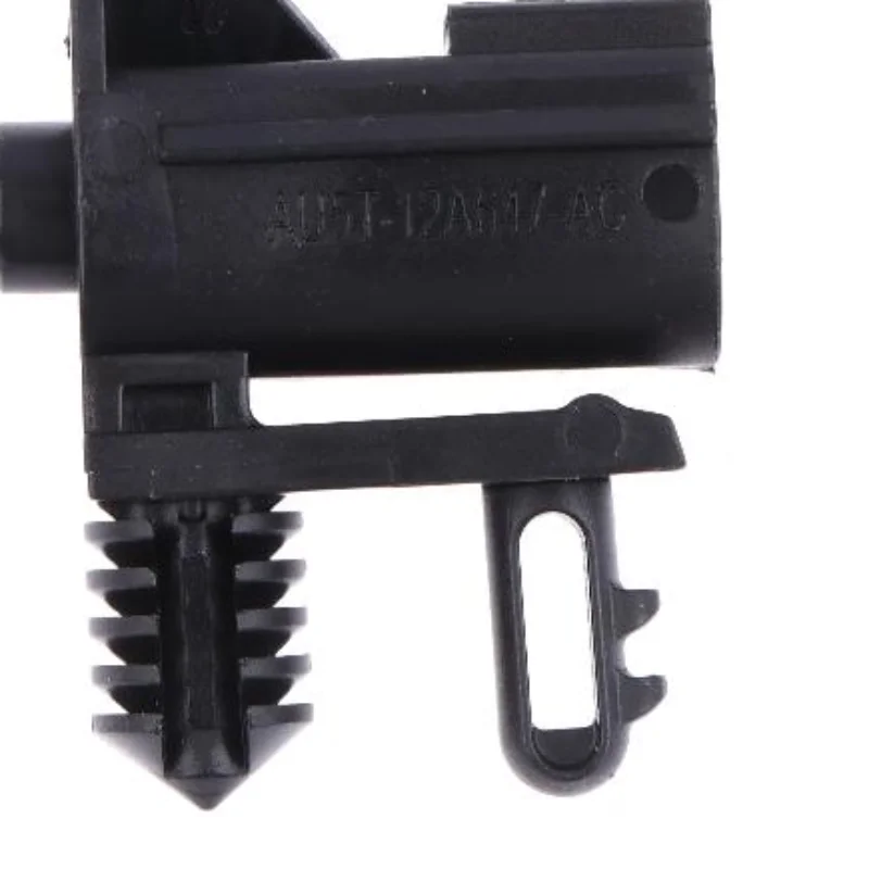

AU5T12A647AC AU5Z12A647B Ambient Air Temperature Sensor Replacement For Effective Temp Monitoring System