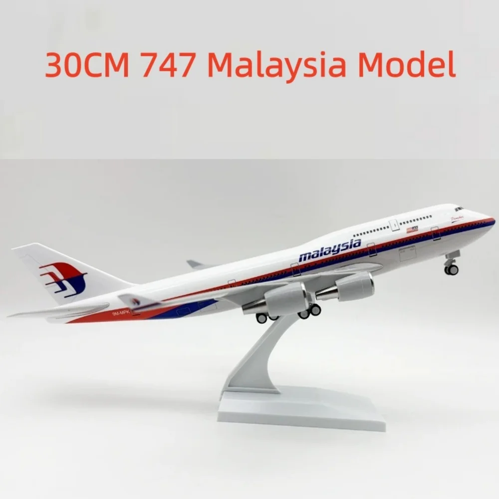 Масштаб 1/250, 30 см, игрушечные самолеты, литая под давлением смола B747 Malaysia Airlines, комплект модели самолета с шасси, статическая коллекция, сувенир