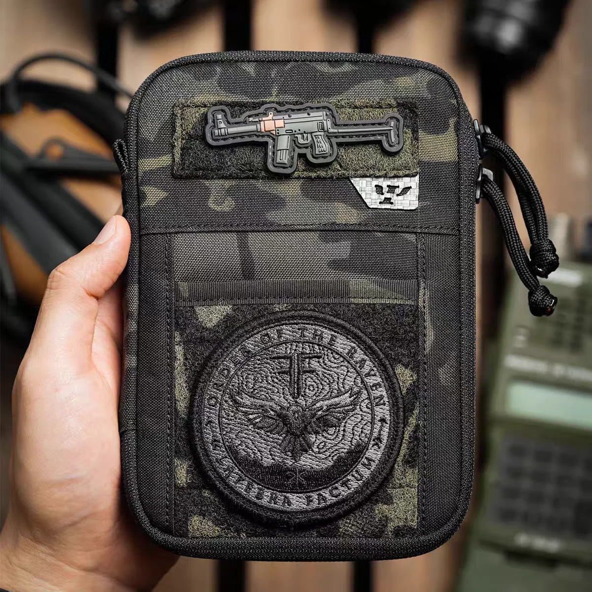 borsa-per-notebook-rp005c-custodia-per-passaporto-copertina-per-notebook-a6-accessori-da-viaggio-outdoor-pantaloni-mimetici-neutri-attrezzatura-militare