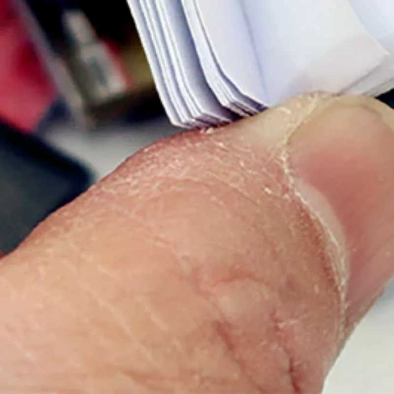 

Набор из 100 разнообразных миниатюрных блокнотов-книжек для кукольных домиков; идеальные аксессуары для игровых наборов с куклами.