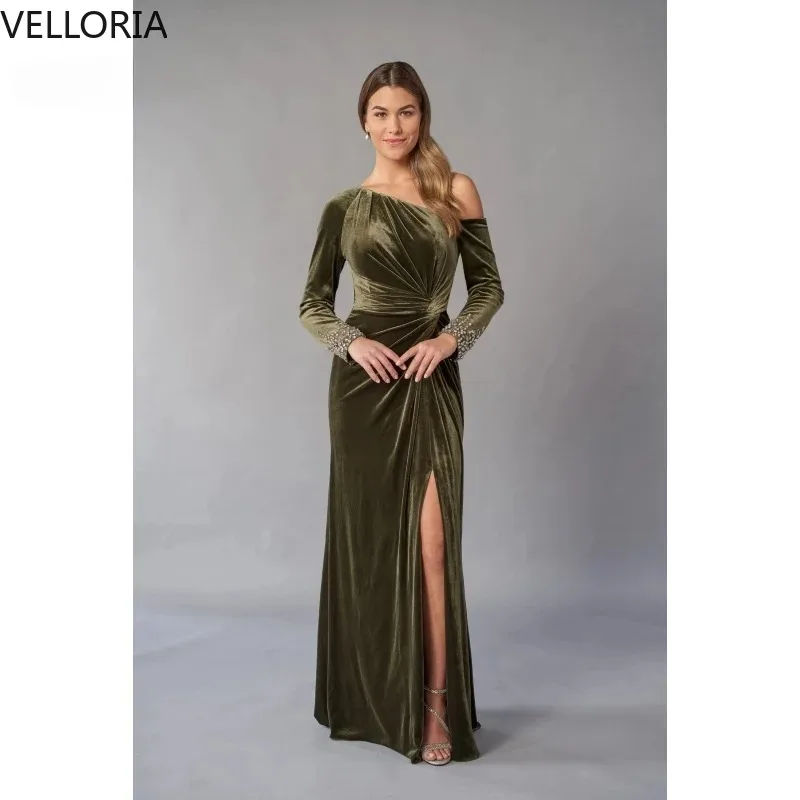 

Olive Green Velvet Women Evening Dress Elegant Long Sleeves Formal Occasion Dress Luxury Rhinestone Pleated Party GownCustomized