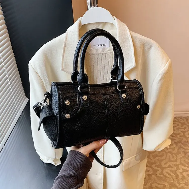 

Women's High-end Unique Crossbody Bag New Large Capacity Tote Bag Versatile Commute Shoulder Bag