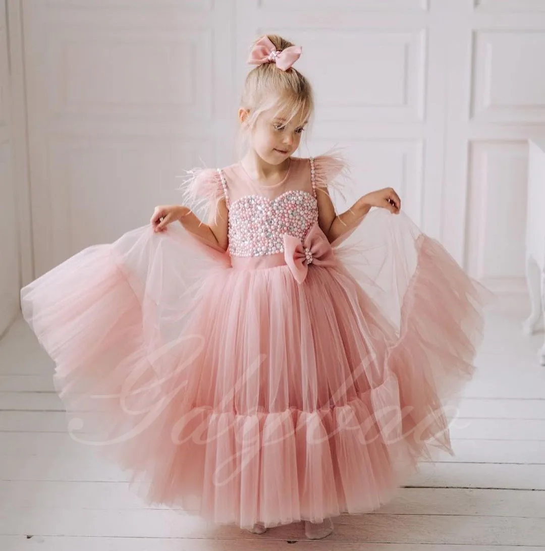 

Pink Beaded Flower Girl Dress For Wedding Puffy Tulle Feathers With Bow Princess Elegant Kids Party First Communion Ball Gown